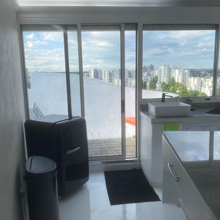 14Eme Et Der Etage "Arty" Avec 2 Chambres Et Vue Panoramique ! Créteil Zewnętrze zdjęcie